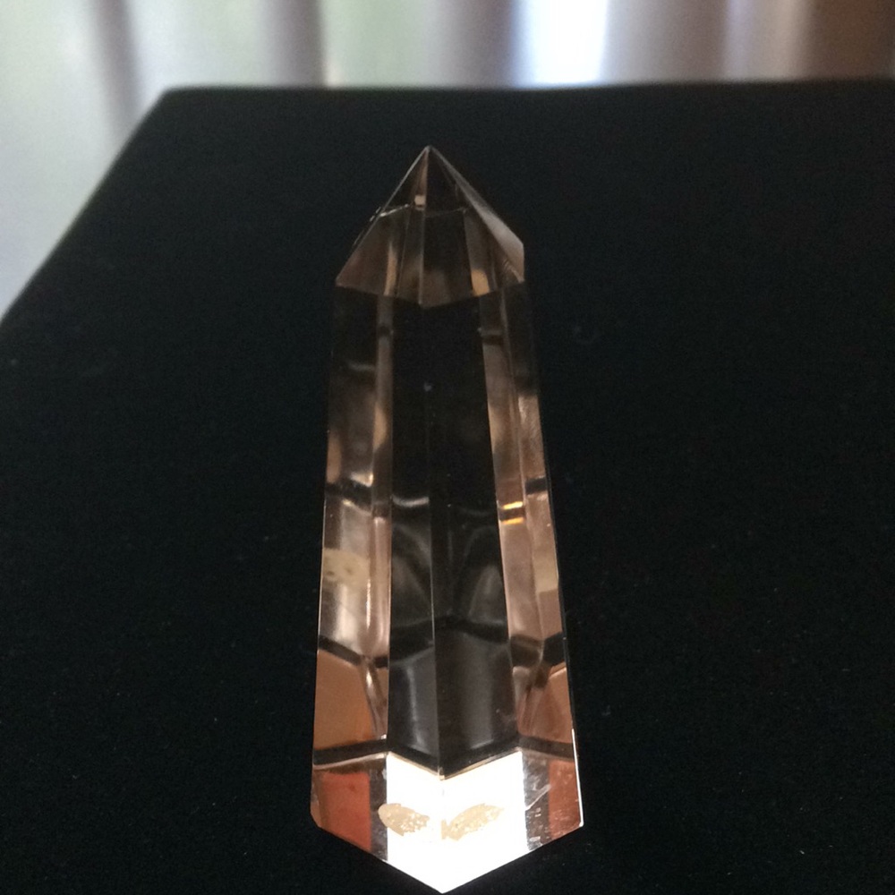 CRYSTAL 6 SIDED OBELISK